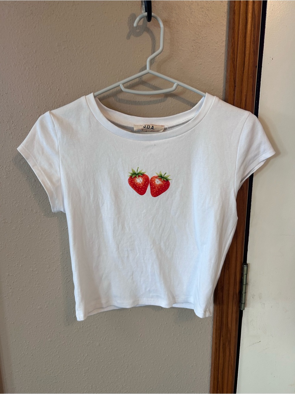 🆕🍓White Strawberry Tee - Picture 2 of 6
